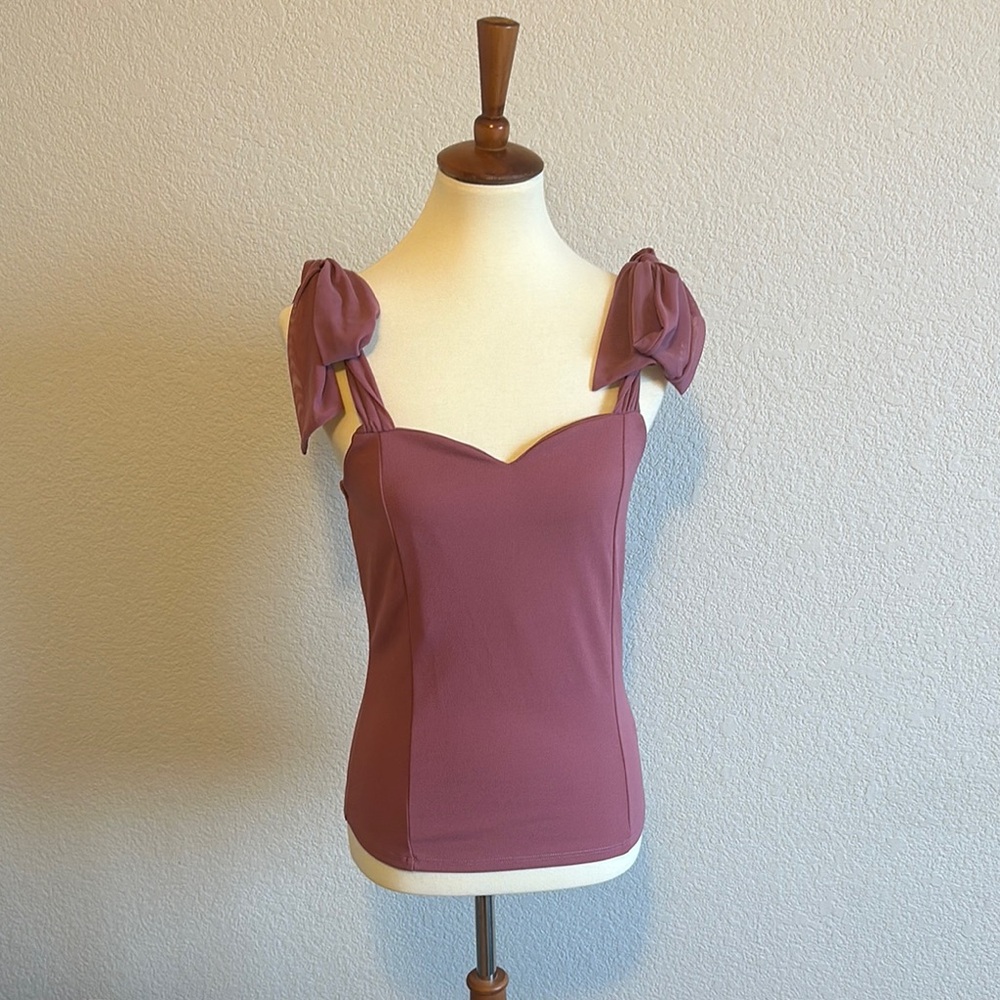 Daytrip Mauve Fitted Tie Straps Tank Top Size Medium